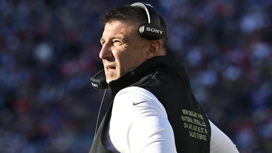 Patriots Received Individual Gifts From Mike Vrabel Following Win