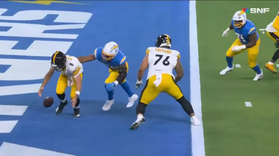 Steelers’ Garbage-Time Touchdown ‘Kind Of Pissed Me Off’, Chargers’ Khalil Mack Says