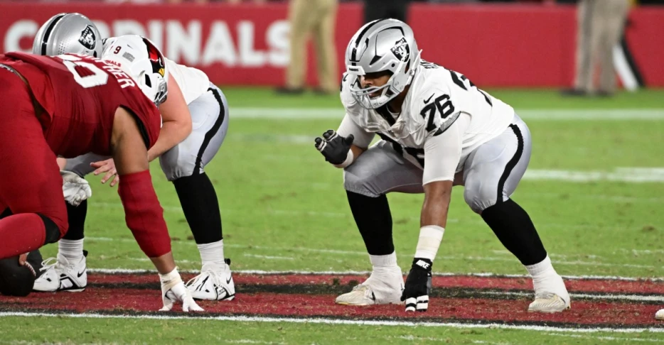 Does Caleb Rogers or Alex Cappa give Ashton Jeanty best chance for success?