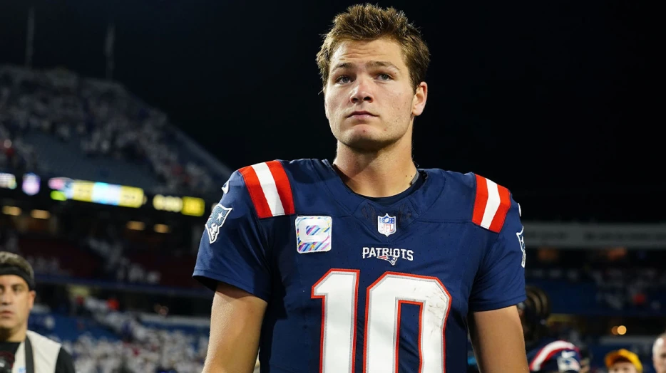 Drake Maye’s 2-word reason why Patriots practiced outside in the cold