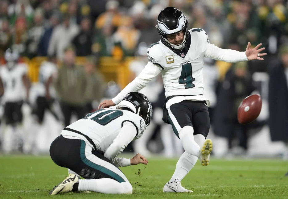 Eagles Announce Pair Of Roster Moves