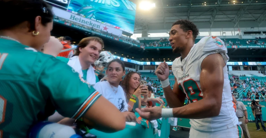 Five Things I Think I Think About the Miami Dolphins – Week 10