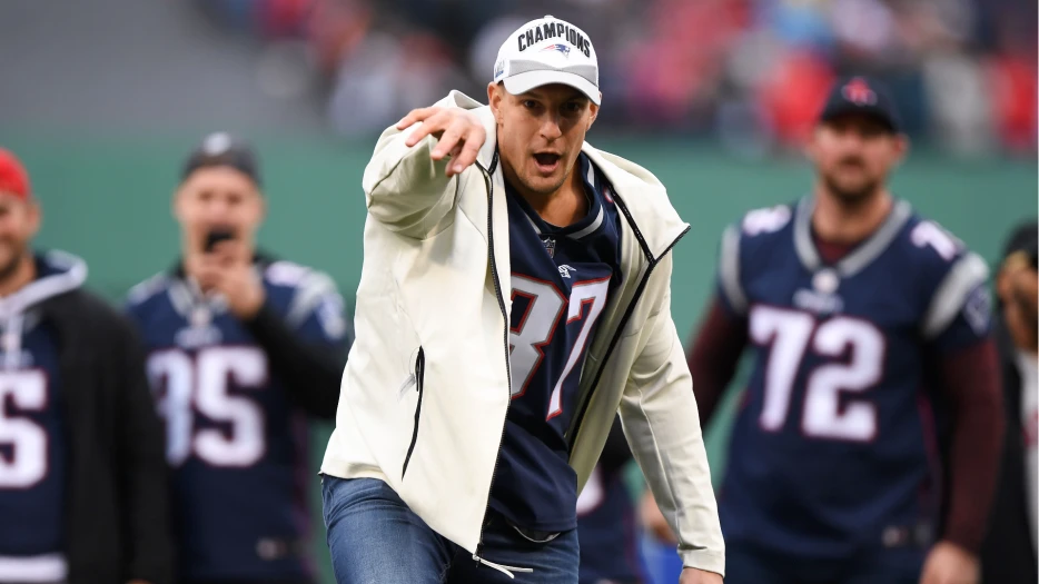 Patriots Send Three-Word Message To Rob Gronkowski
