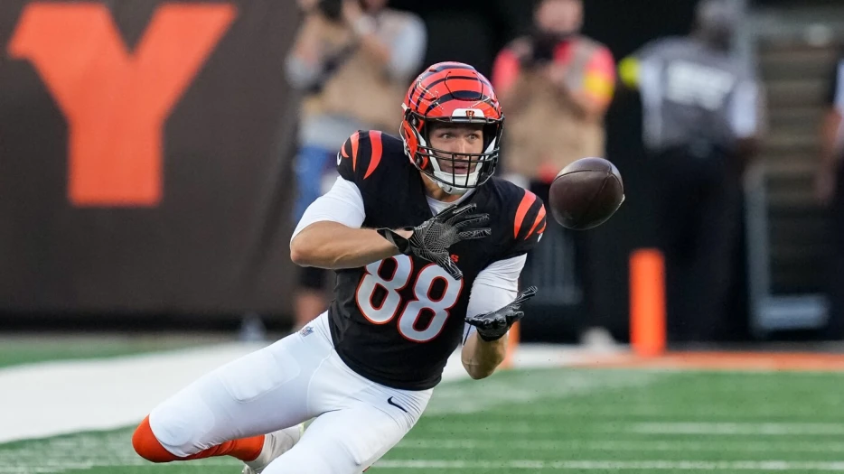 Bengals place Mike Gesicki on injured reserve