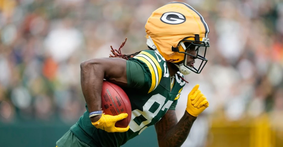 Savion Williams is getting the ball