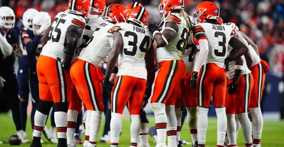 Browns fans: Choose between wins and NFL draft position the rest of 2025 NFL season