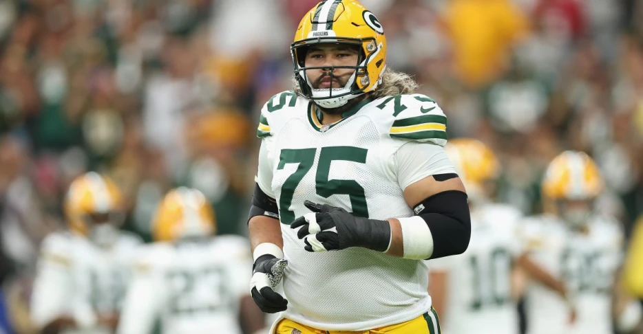 Green Bay Packers News: Offensive line must rally around Sean Rhyan