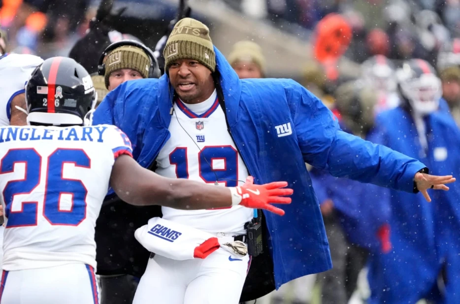 4 Bold Predictions For Giants vs. Packers in Week 11, Including a Big Day From Jameis Winston