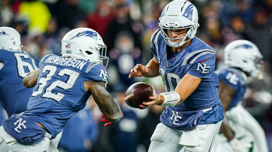 Patriots’ Rhamondre Stevenson Uses IG To React To TreVeyon Henderson’s Big Night