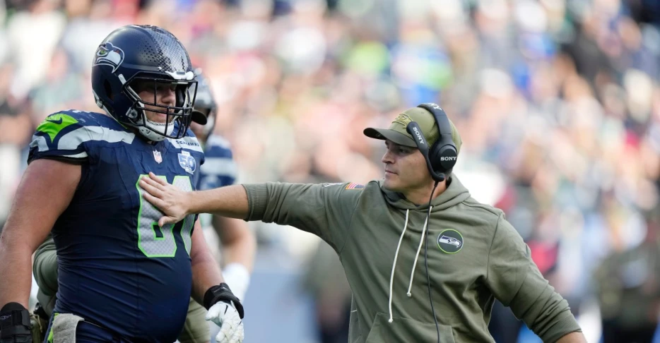 Seahawks place Jalen Sundell on injured reserve, activate Christian Haynes