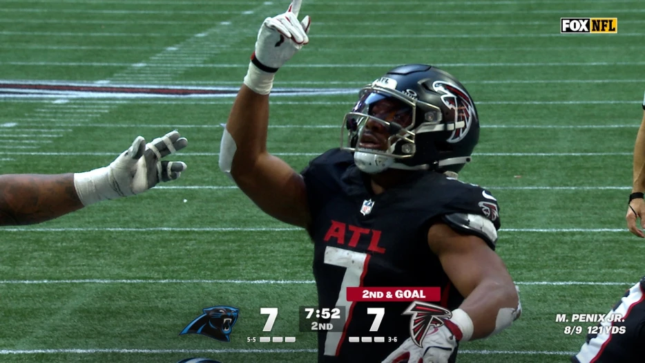 Bijan Robinson jukes into the endzone for a 2-yard rushing TD, giving Falcons lead over Panthers  | NFL Highlights