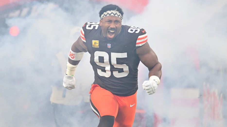 Browns’ Myles Garrett makes NFL history with monumental sack feat