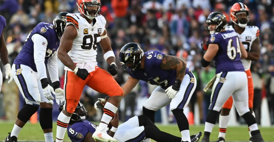 Browns vs Ravens Week 11: Weather to impact passing games, betting lines