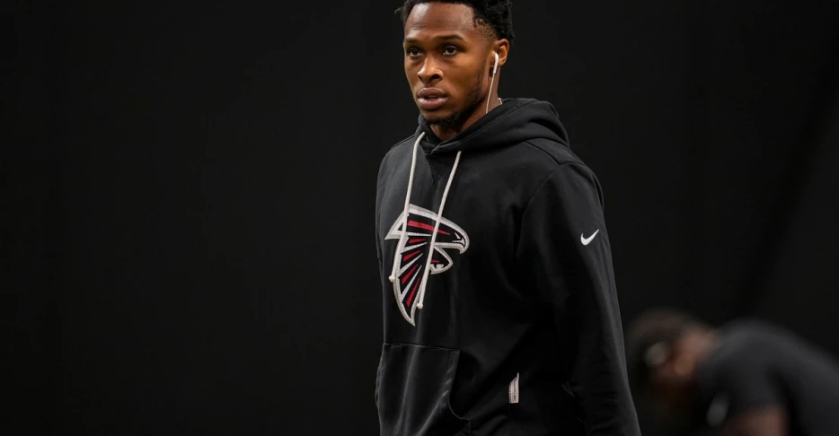 Darnell Mooney’s decline reflects Falcons’ letdown