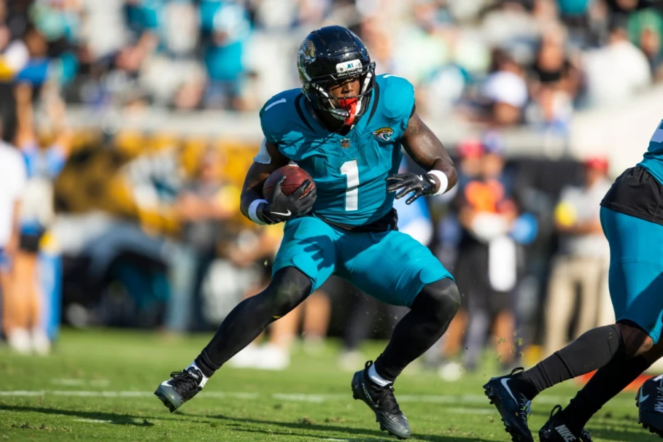 Jacksonville Jaguars Re-Evaluate Travis Hunter’s Two-Way Status Post-Injury