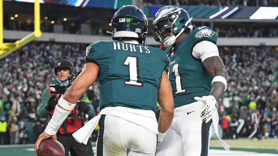 Kurt Warner finds Eagles’ Jalen Hurts guilty of missing A.J. Brown opportunities