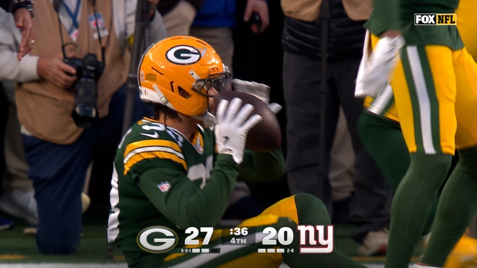 Packers' Evan Williams grabs GAME-WINNING interception, sealing victory over Giants