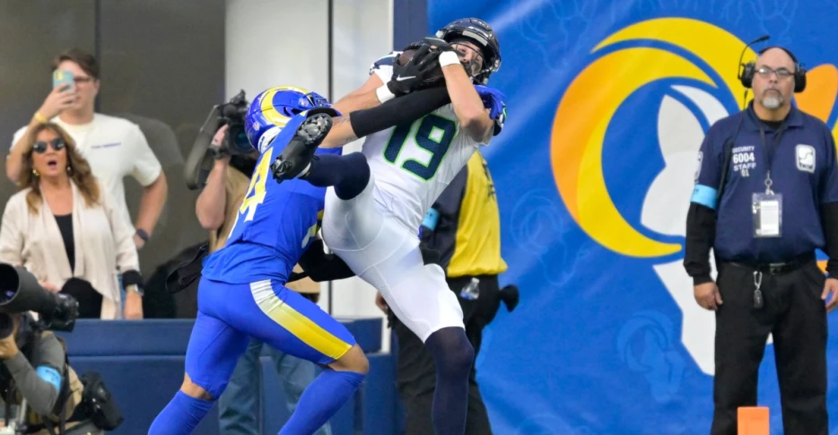 Seahawks inactives: Jake Bobo a healthy scratch vs Rams