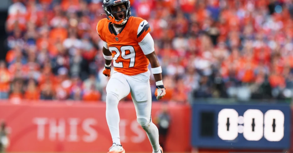 Broncos vanquish the Chiefs; head into bye atop the AFC