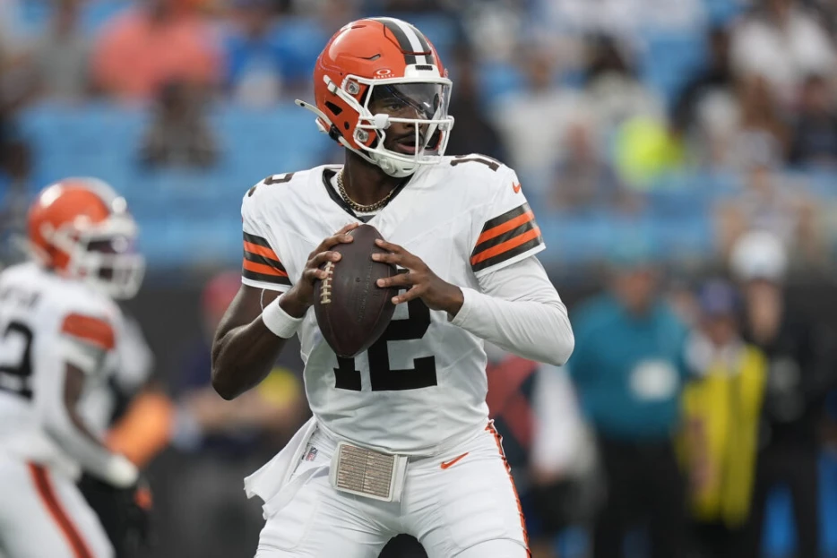 Browns QB Dillon Gabriel Exits Week 11 Game Due To Possible Concussion; Shedeur Sanders Replaces Gabriel