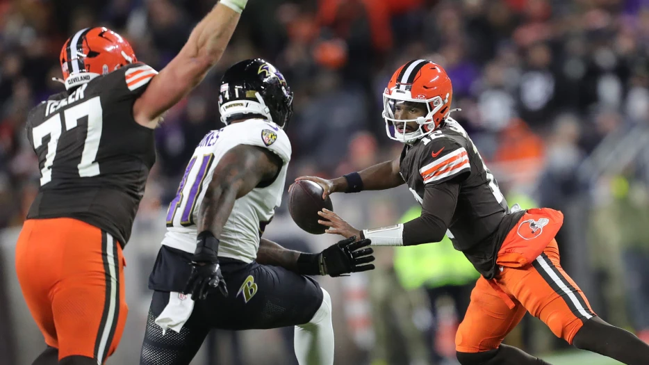 Cleveland Browns’ Offensive Line Failures Sparks Debate Over Who Is To Blame For Shedeur Sanders’ Awful Debut
