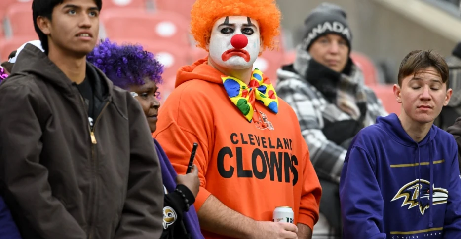 Cleveland Browns QB situation is hard to evaluate when the whole offense is bad: Week 11 vs Ravens