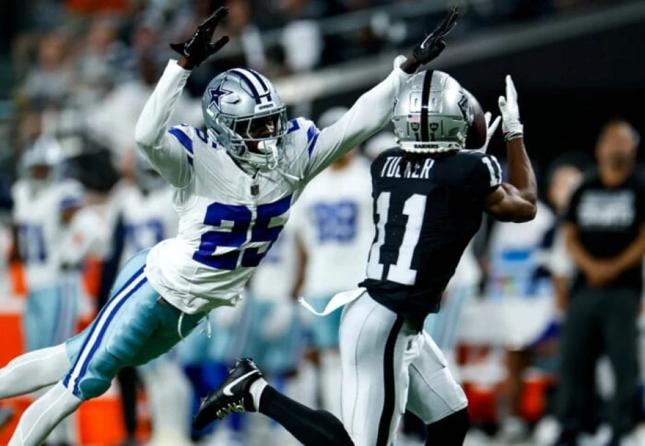Cowboys begin playoff push facing long odds, Raiders