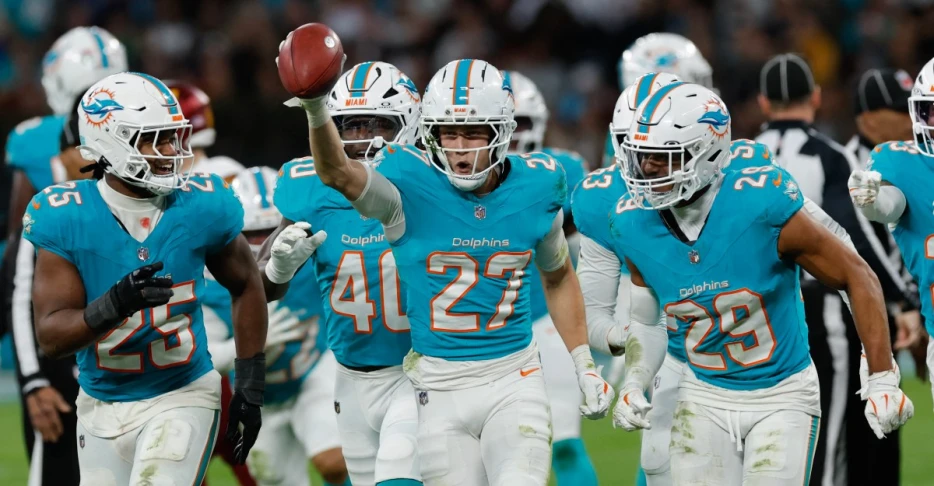 Dolphins barely survive against Commanders – The Splash Zone 11/17/25