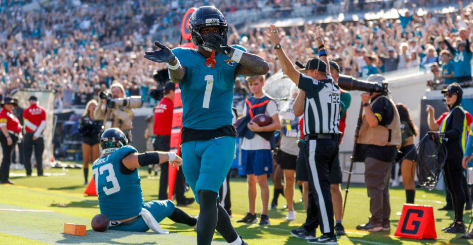 Jaguars Winners &amp; Losers from Week 11: Everybody Wins As Jaguars Obliterate Chargers