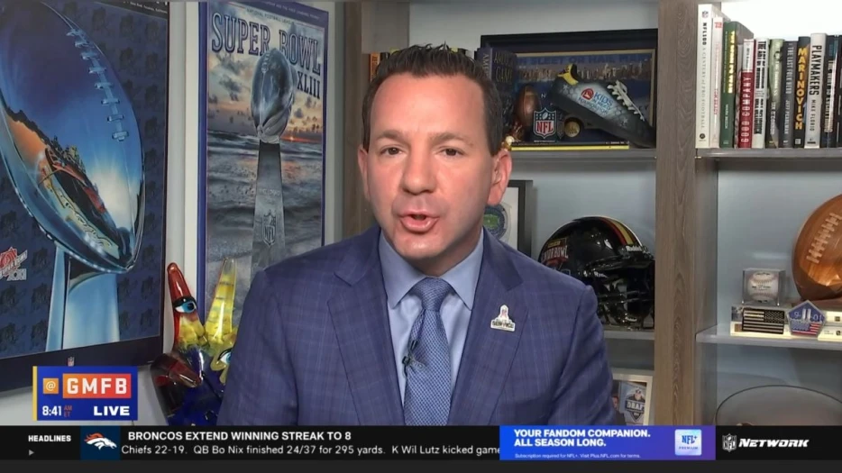 Rapoport: ’50-50′ Chance Rodgers Plays This Week Despite ‘Tiny Fracture’ In Wrist