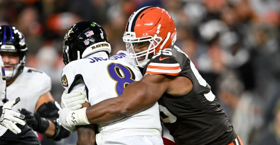 Roundtable Reactions: Baltimore Ravens trail Cleveland Browns at halftime