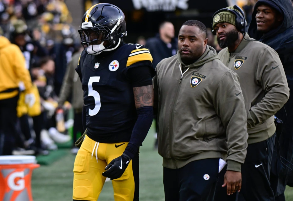 Steelers HC Mike Tomlin Criticizes Jalen Ramsey for Ejection