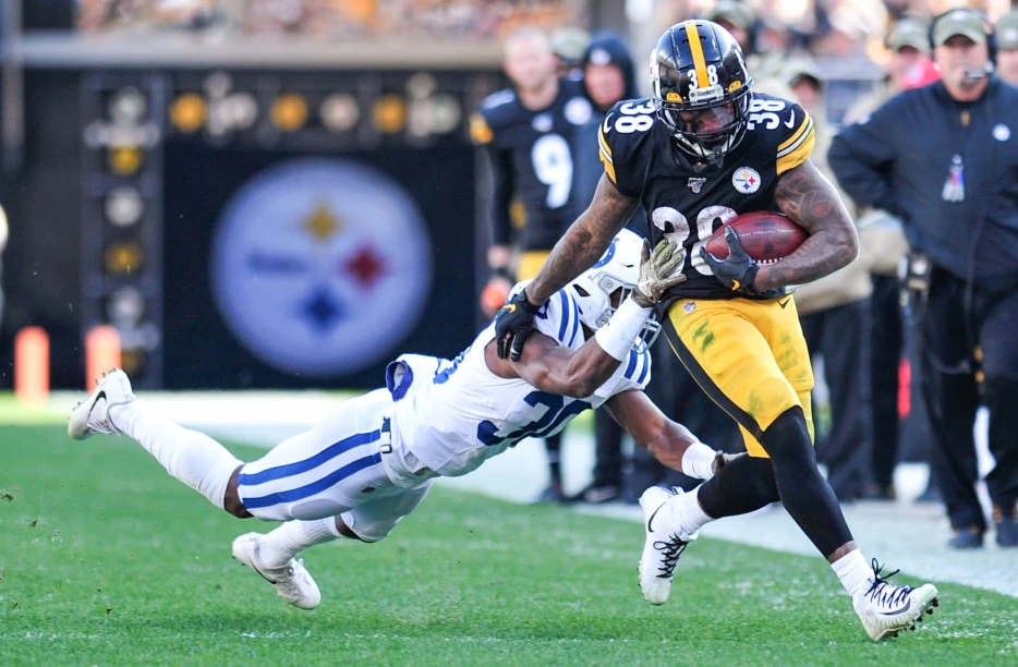 All-Pro Safety Signs with Colts after Steelers Visit