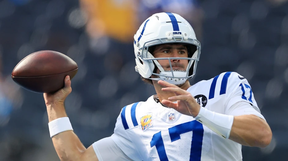Colts lead Chargers 13-3 after Daniel Jones touchdown pass