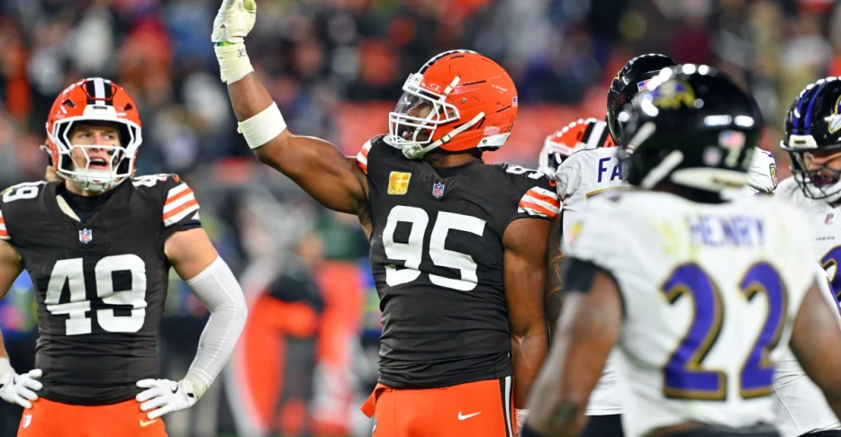 ESPN talking head: Myles Garrett setting sack record on bad team is ‘awful’