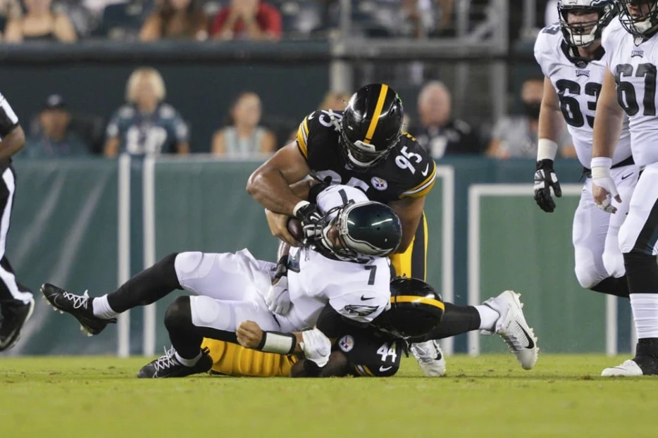 Former Steelers Defensive Lineman Joins AFC Contender