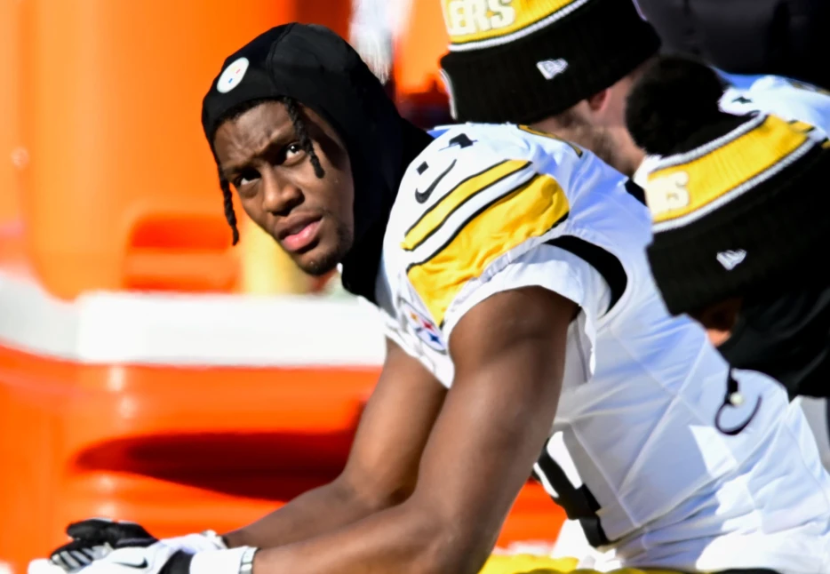 George Pickens Benched for Start of Game by Cowboys