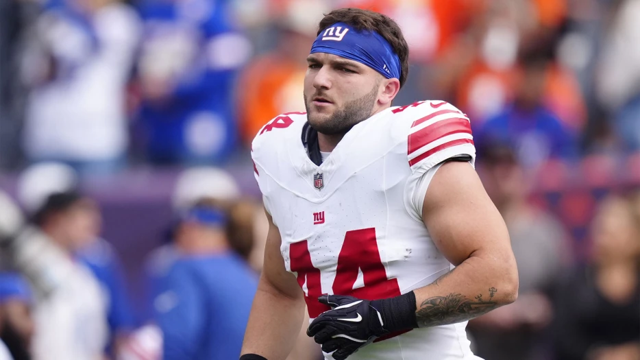 Giants’ Cam Skattebo mixes it up with WWE’s Judgment Day on MSG RAW