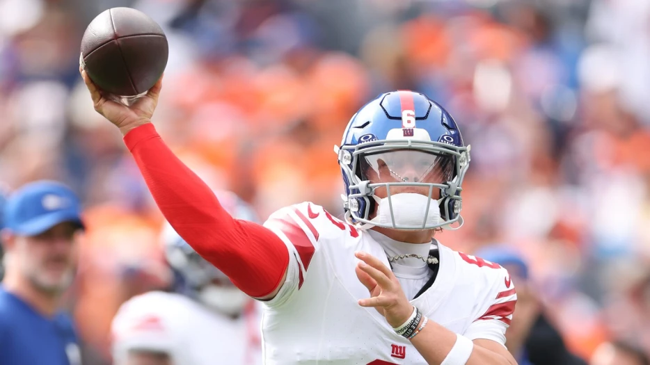 Jaxson Dart TD pass stakes Giants to 7-0 lead in Denver