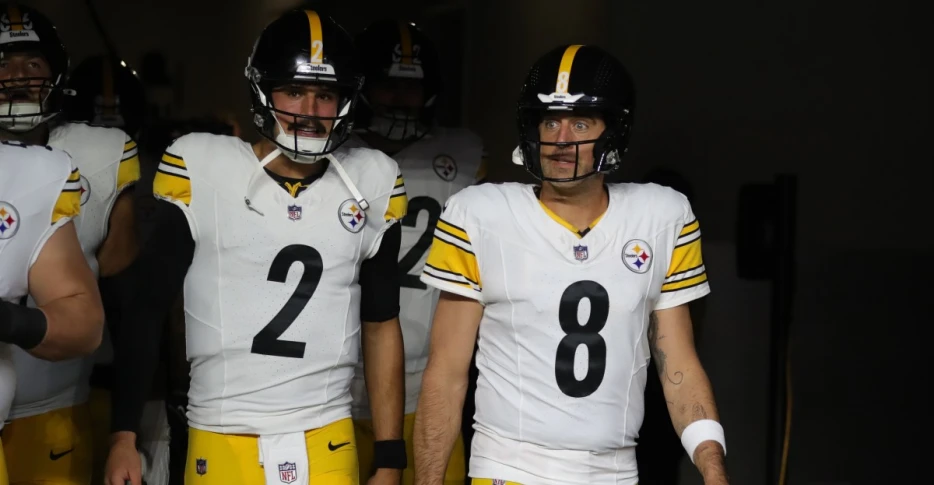 Let’s talk Steelers: Who should start at QB vs. the Bears?