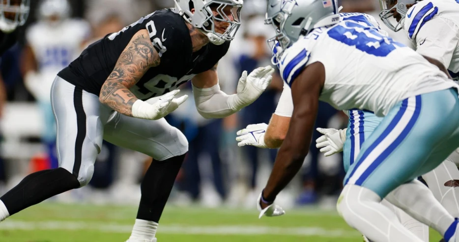 MNF Week 11 live chat: Cowboys at Raiders