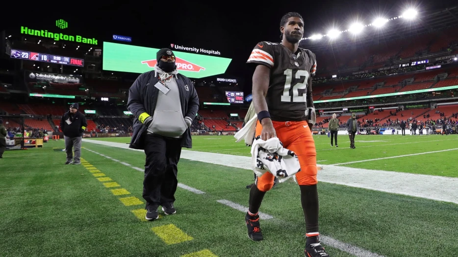 Shedeur Sanders’ 4-of-16 Passing Performance In His NFL Debut Was The Best Part Of His Sunday