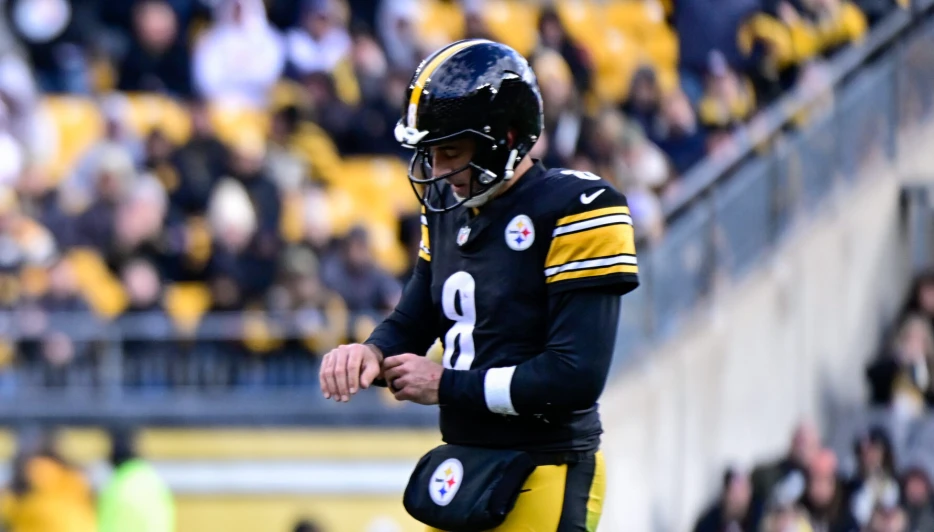 Aaron Rodgers Details Recovery Plan to Play vs. Bears