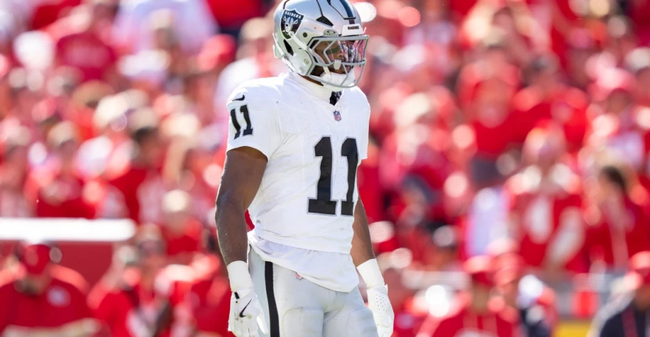 Evaluating a contract extension for Jeremy Chinn