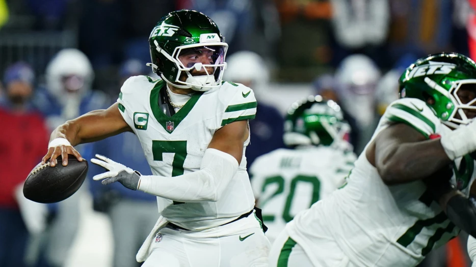 Jets rumors: Why Justin Fields finally got benched and why it’s not temporary