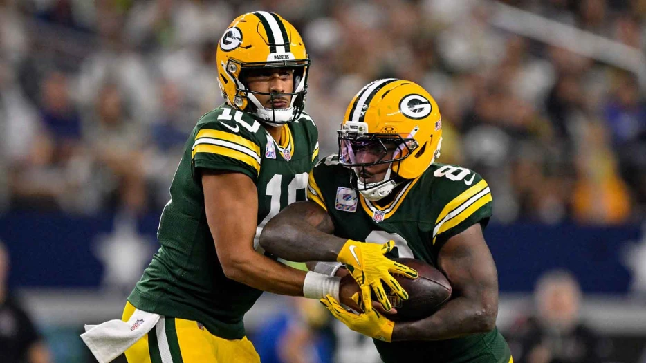 Packers’ Jordan Love, Josh Jacobs get mixed injury update before Vikings clash