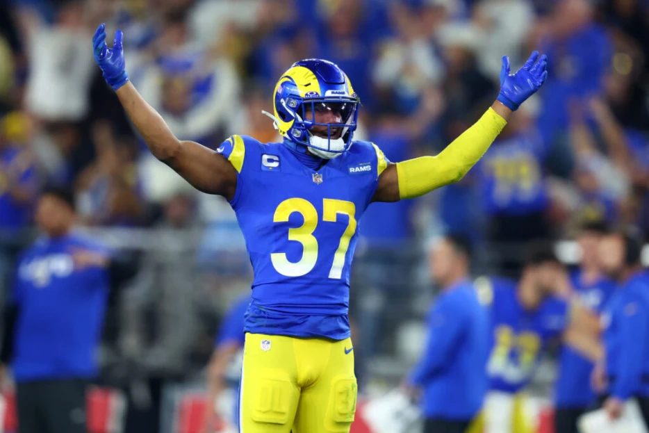 Rams S Quentin Lake To Miss Time With Elbow Injury; Surgery, IR Under Consideration