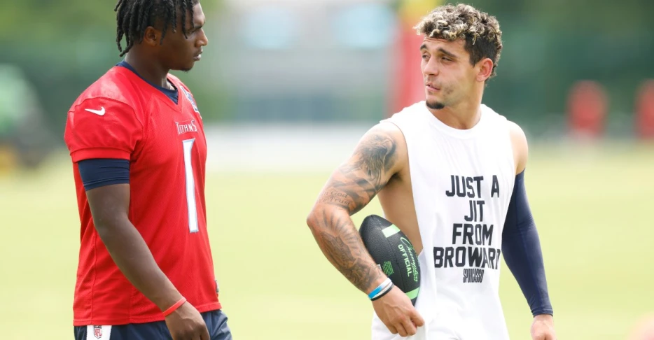 Titans drop hint that Xavier Restrepo could make Week 12 debut