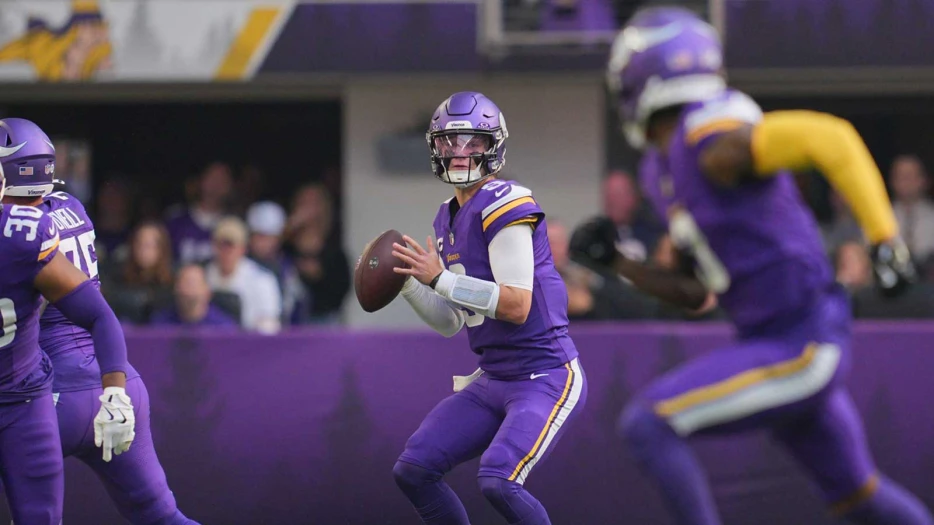 Vikings QB J.J. McCarthy’s longtime coach apologizes for calling Cris Carter a ‘f’kn clown’