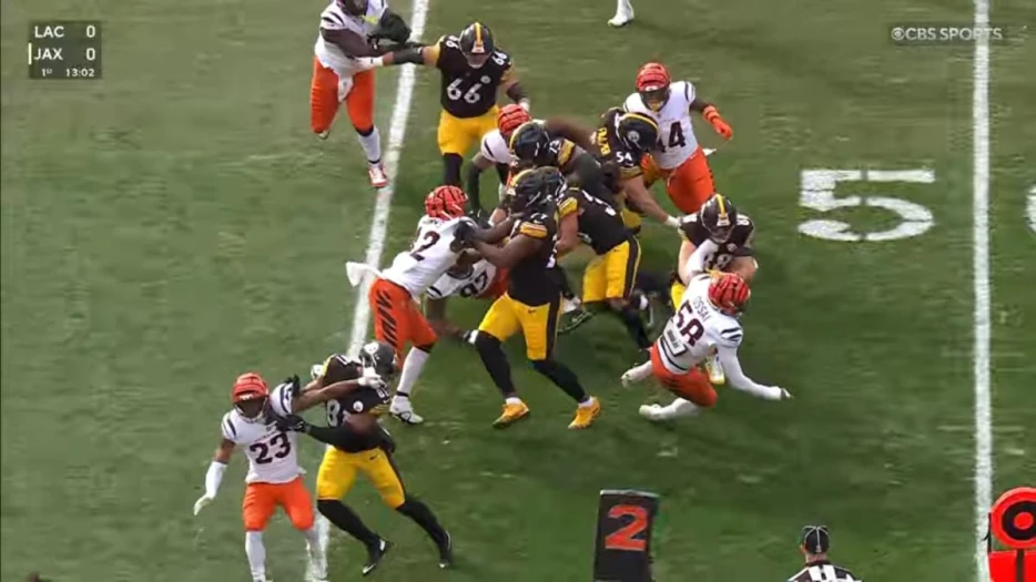 Analyst Sees Steelers’ Run Game Doing ‘Some Real Damage’ Against Bears